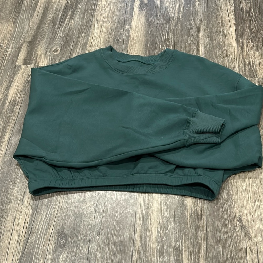 Cropped sweatshirt